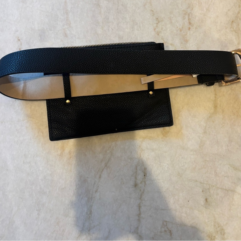 Vince Camuto Black Belt Bag with Dual Pockets - Picture 2 of 6